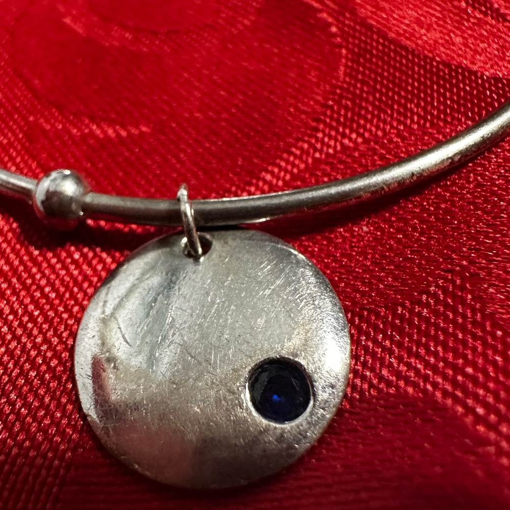 Sterling Silver Circle Pendant Bangle/Bracelet with Blue Stone